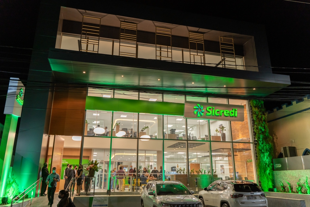 Sicredi Evolução inaugura nova agência em Patos 